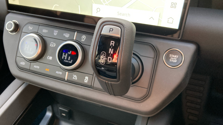 Land Rover Defender 3.0 D250 X-Dynamic SE 90 3dr Auto Diesel Estate